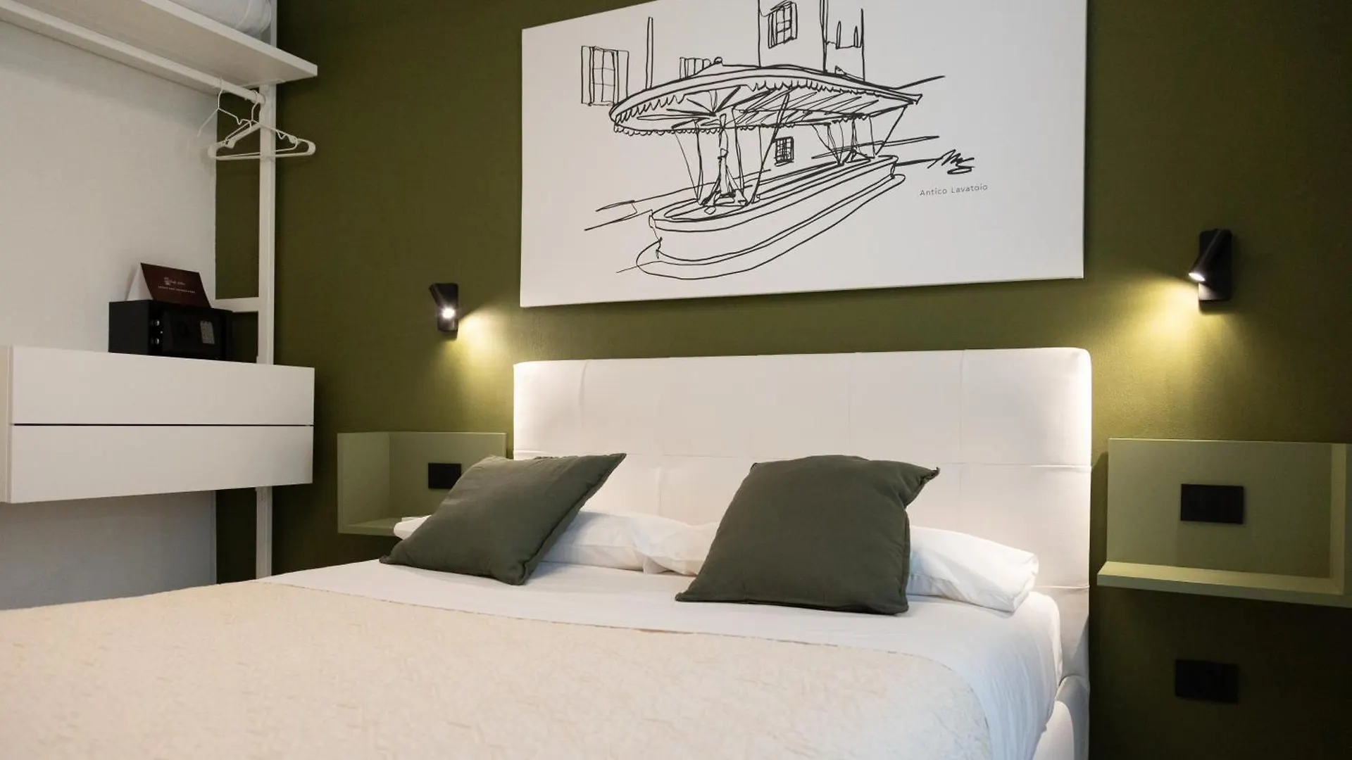 Porta Antica Hotel Bergamo 0*,  Italy